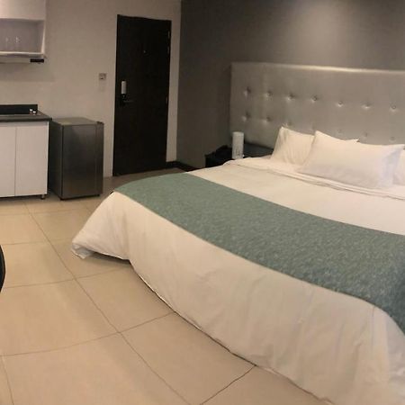 בוגוטה Hotel Serenity Corferias מראה חיצוני תמונה