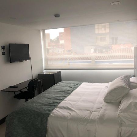 בוגוטה Hotel Serenity Corferias מראה חיצוני תמונה