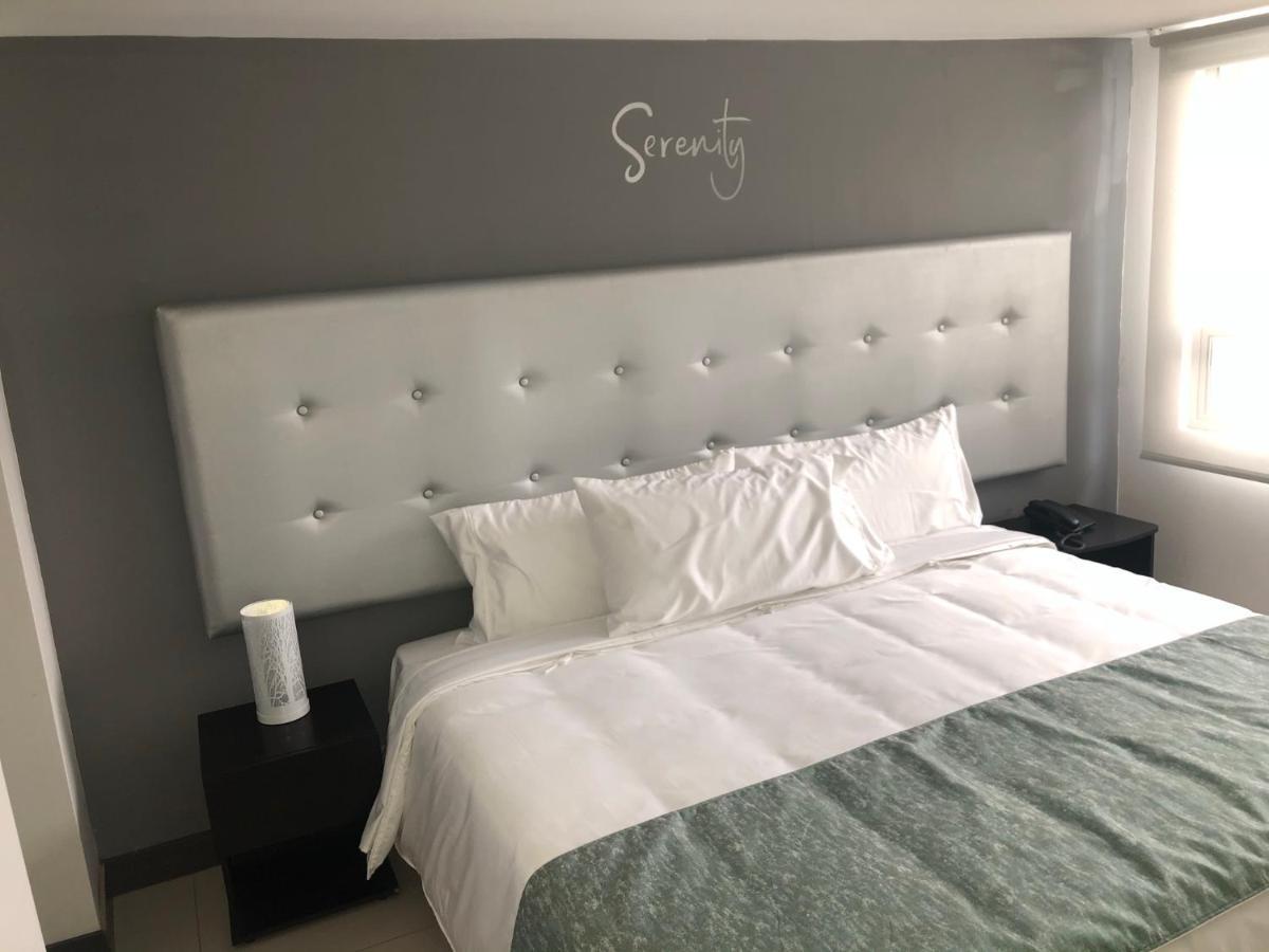 בוגוטה Hotel Serenity Corferias מראה חיצוני תמונה